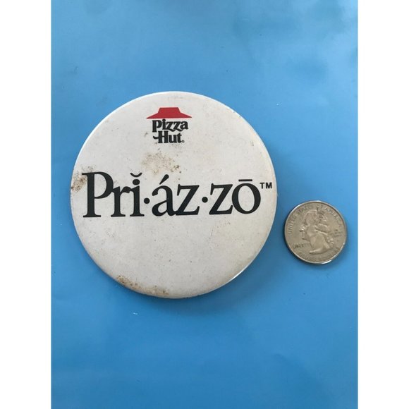 Vintage 1980s PIZZA HUT Pri az zo Advertising employee Pin Pinback Badge Button - Picture 2 of 3